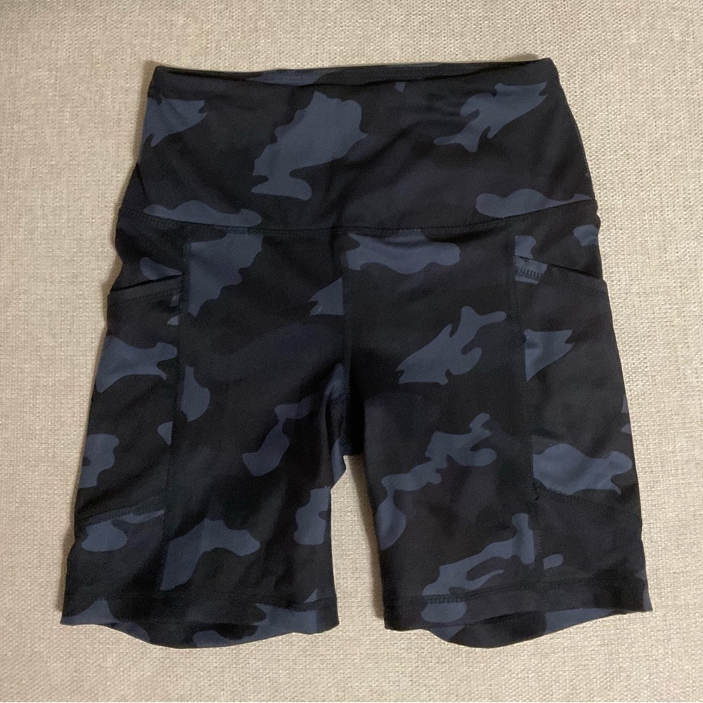Yogalicious High Waist Squat Proof Side Pocket Shorts